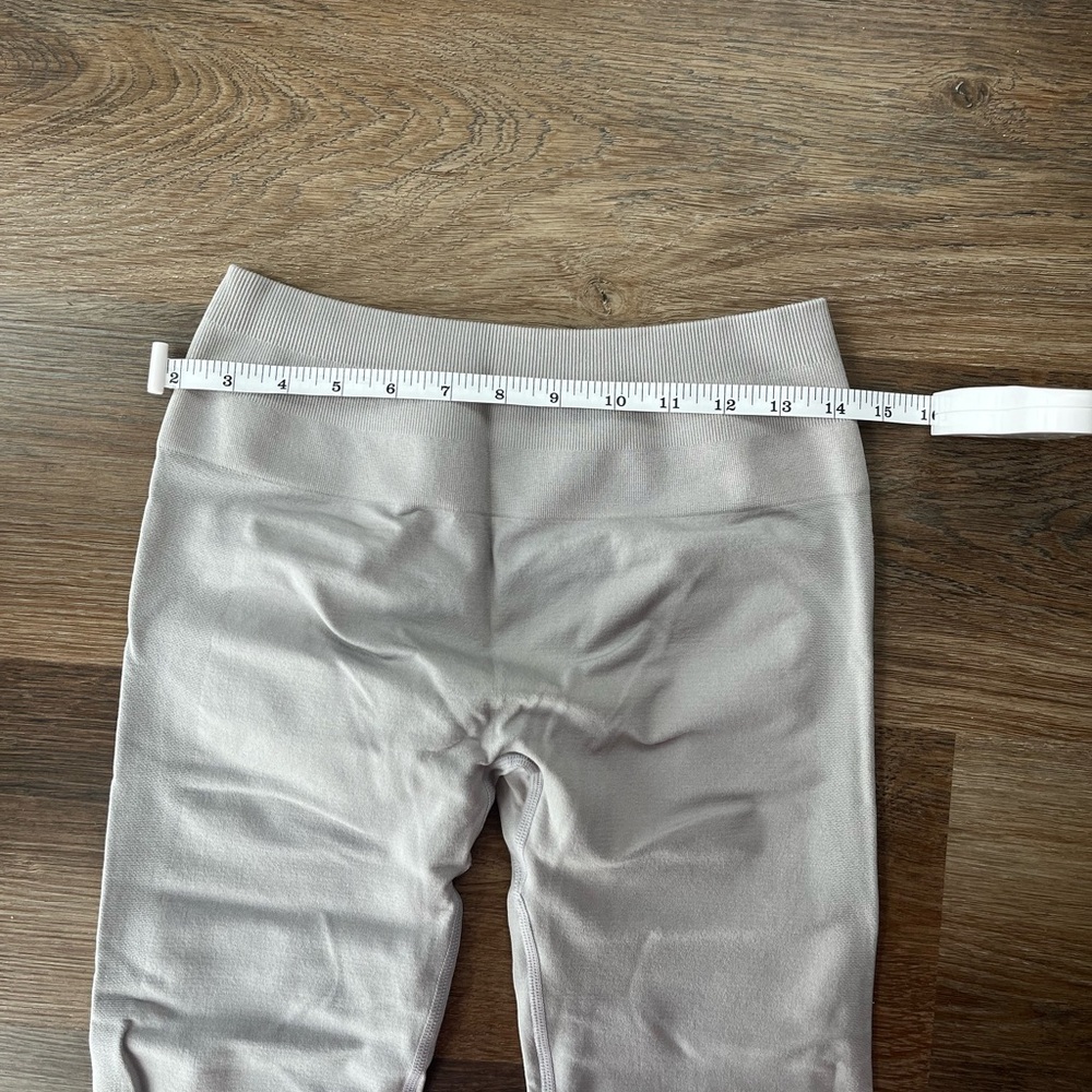 Aurola Silver Sconce Tummy Control Butt Scrunch Leggings - Picture 2 of 6